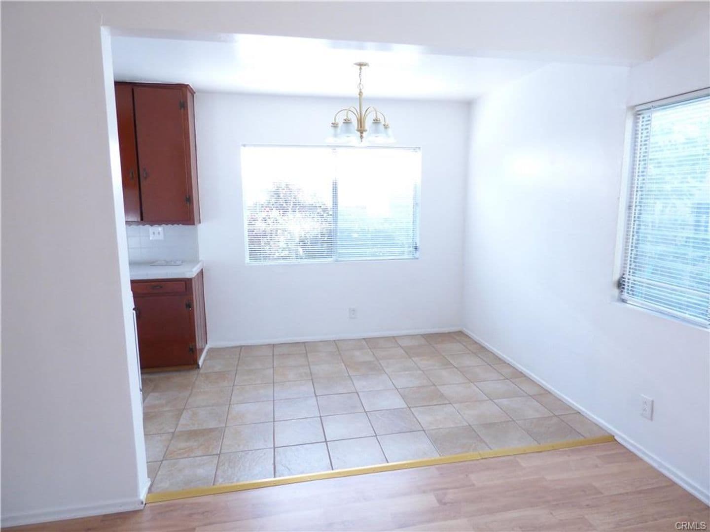 Los Angeles Apartment: 5832 Camerford Ave