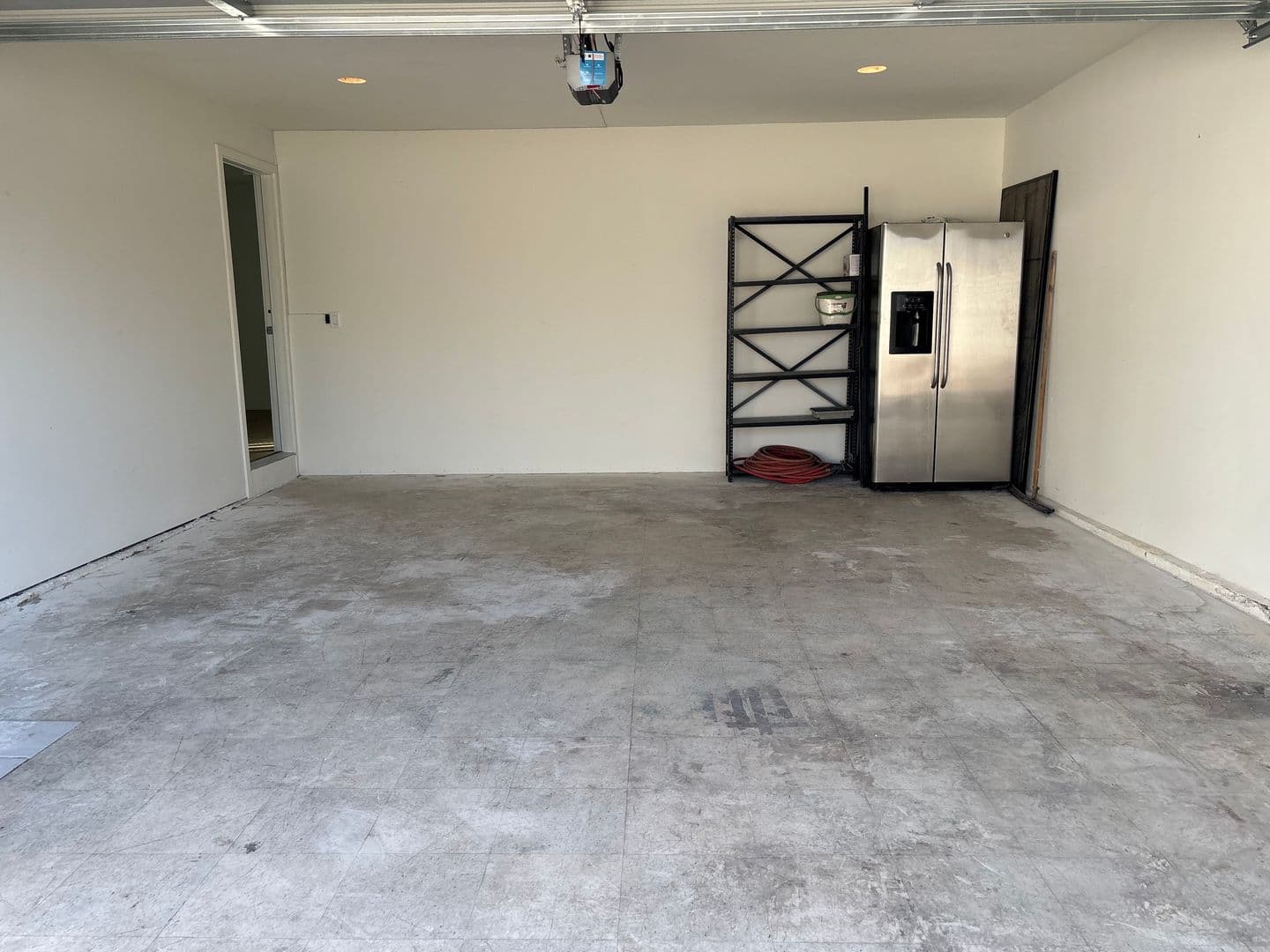 Sun Valley House: 11246 Lull Street