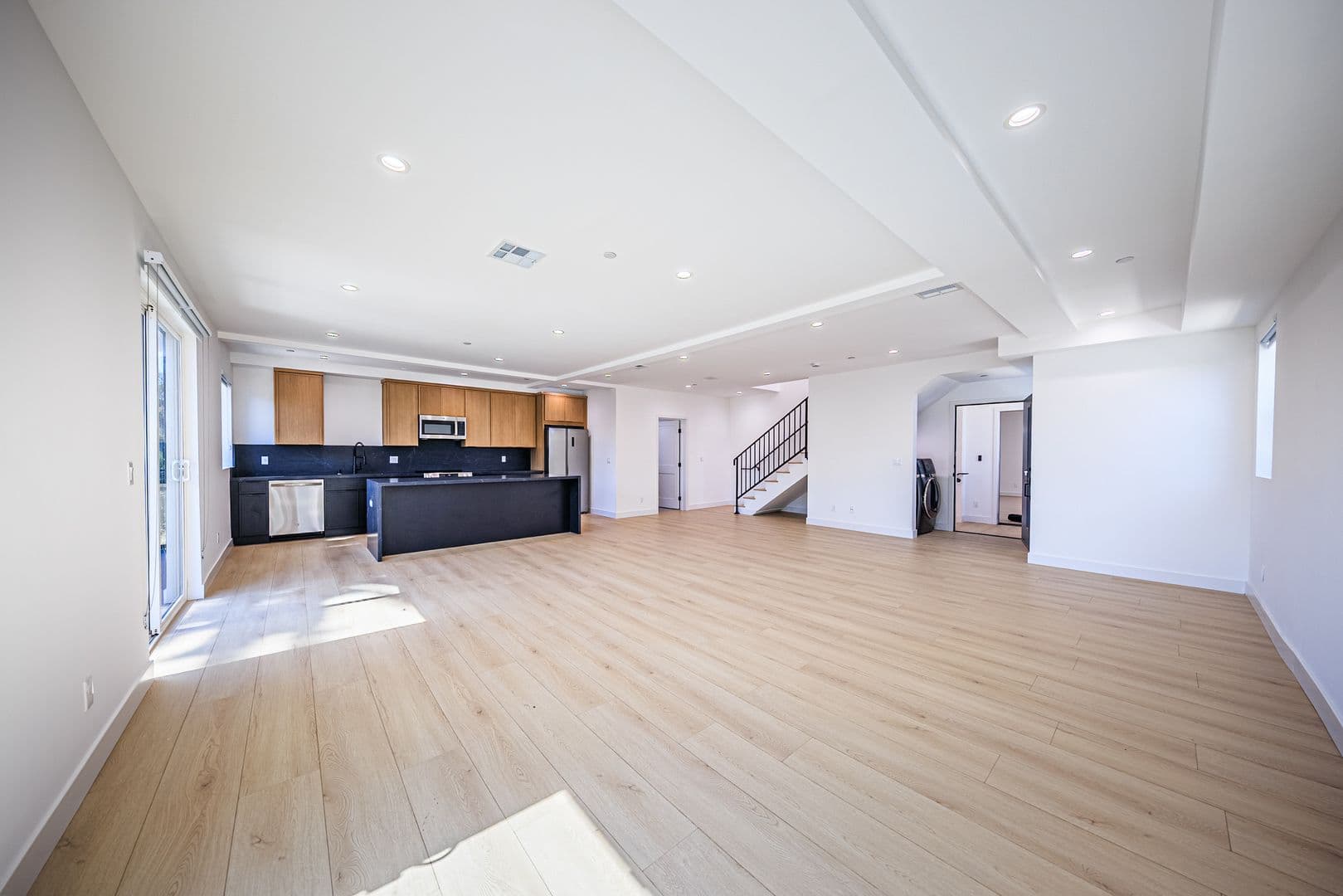 Los Angeles Apartment: 1021 S. Citrus Ave.