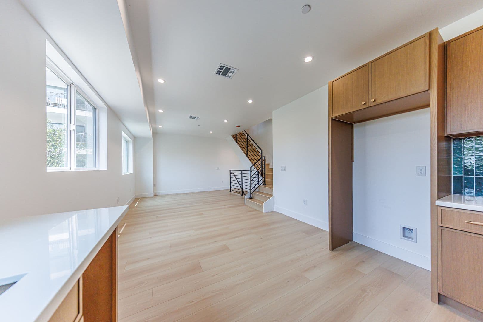 Los Angeles Apartment: 1065 S. Corning St