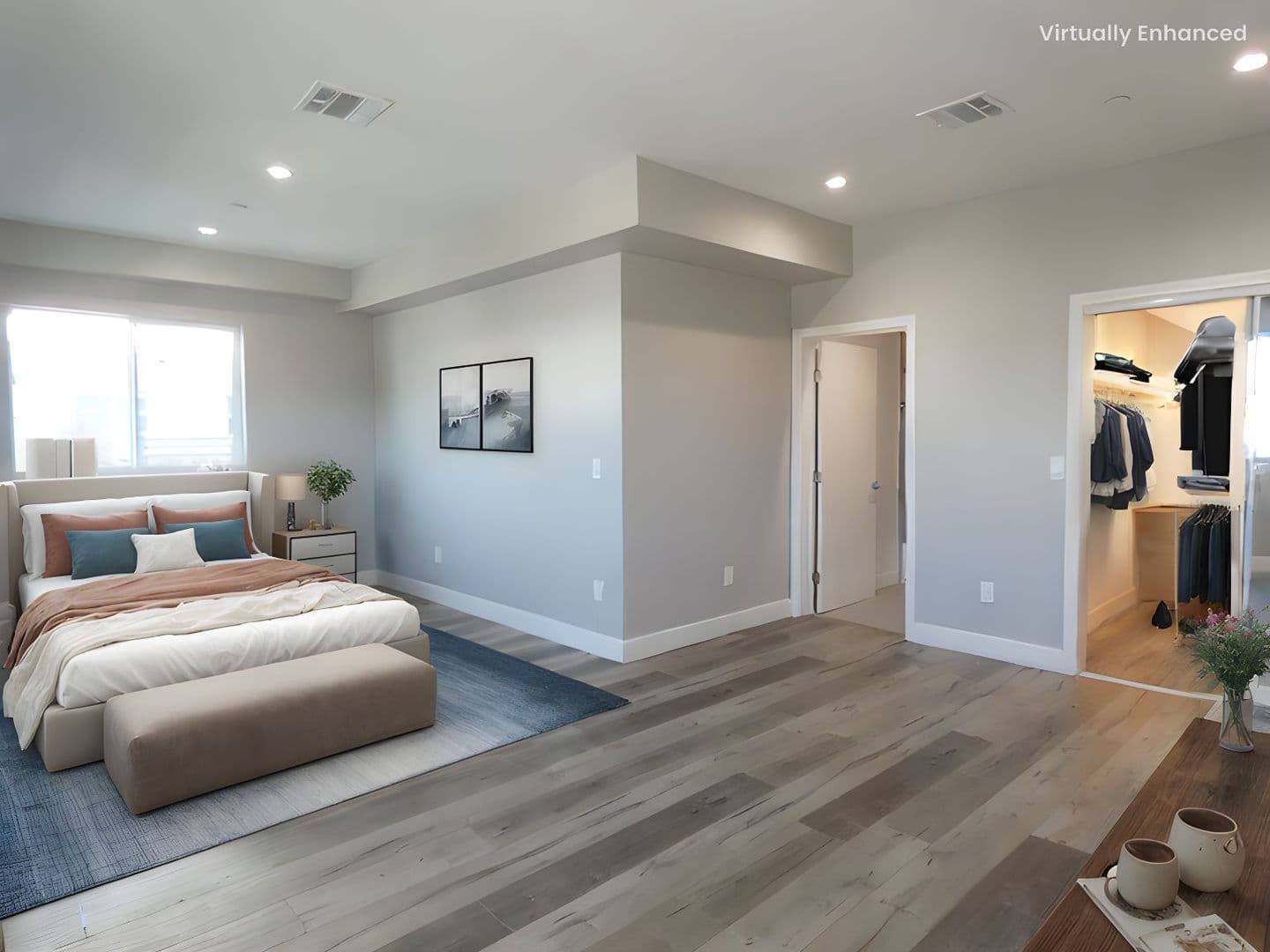 Los Angeles Apartment: 1628 S La Brea Ave