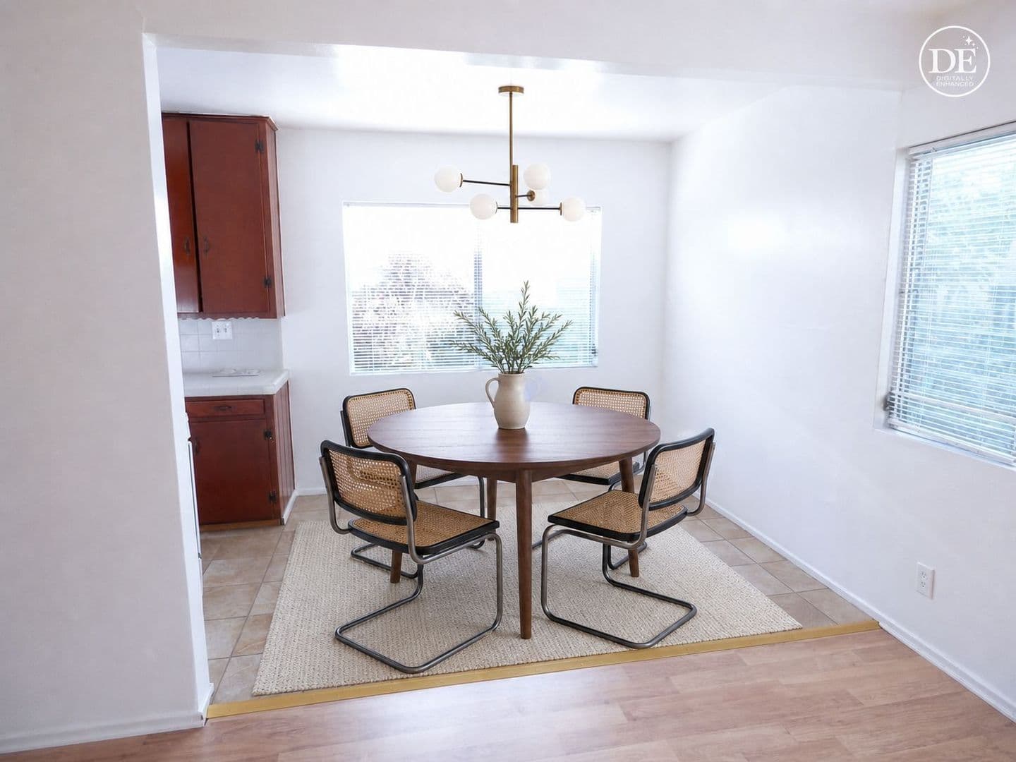 Los Angeles Apartment: 5832 Camerford Ave
