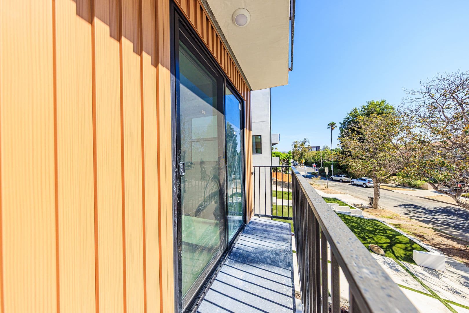 Los Angeles Apartment: 1021 S. Citrus Ave.