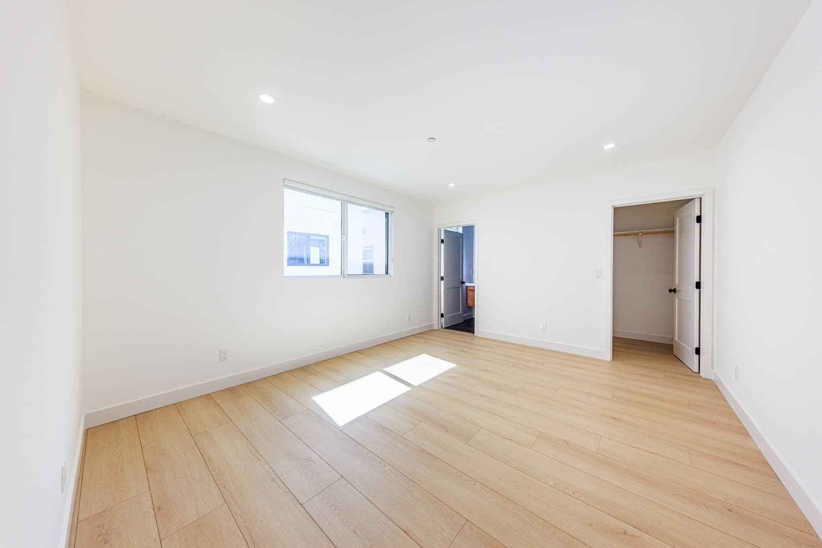 Los Angeles Apartment: 1021 S. Citrus Ave.