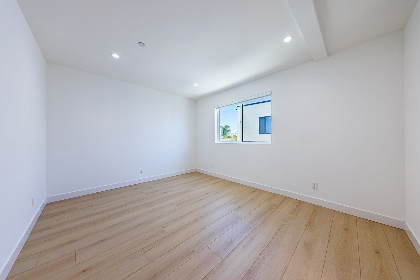 Los Angeles Apartment: 1021 S. Citrus Ave.