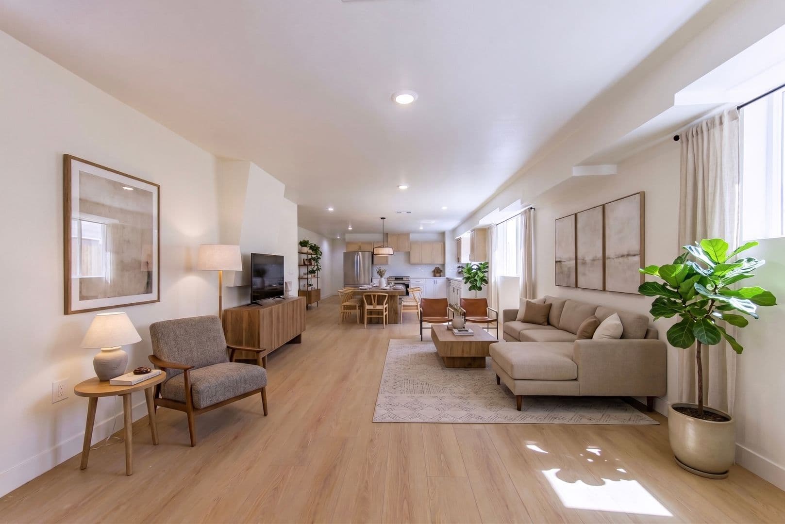 Los Angeles Townhome: 1652 Murchison St