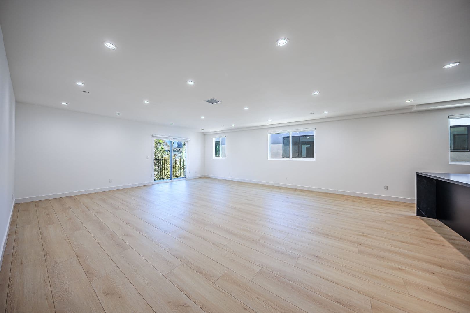 Los Angeles Apartment: 1021 S. Citrus Ave.
