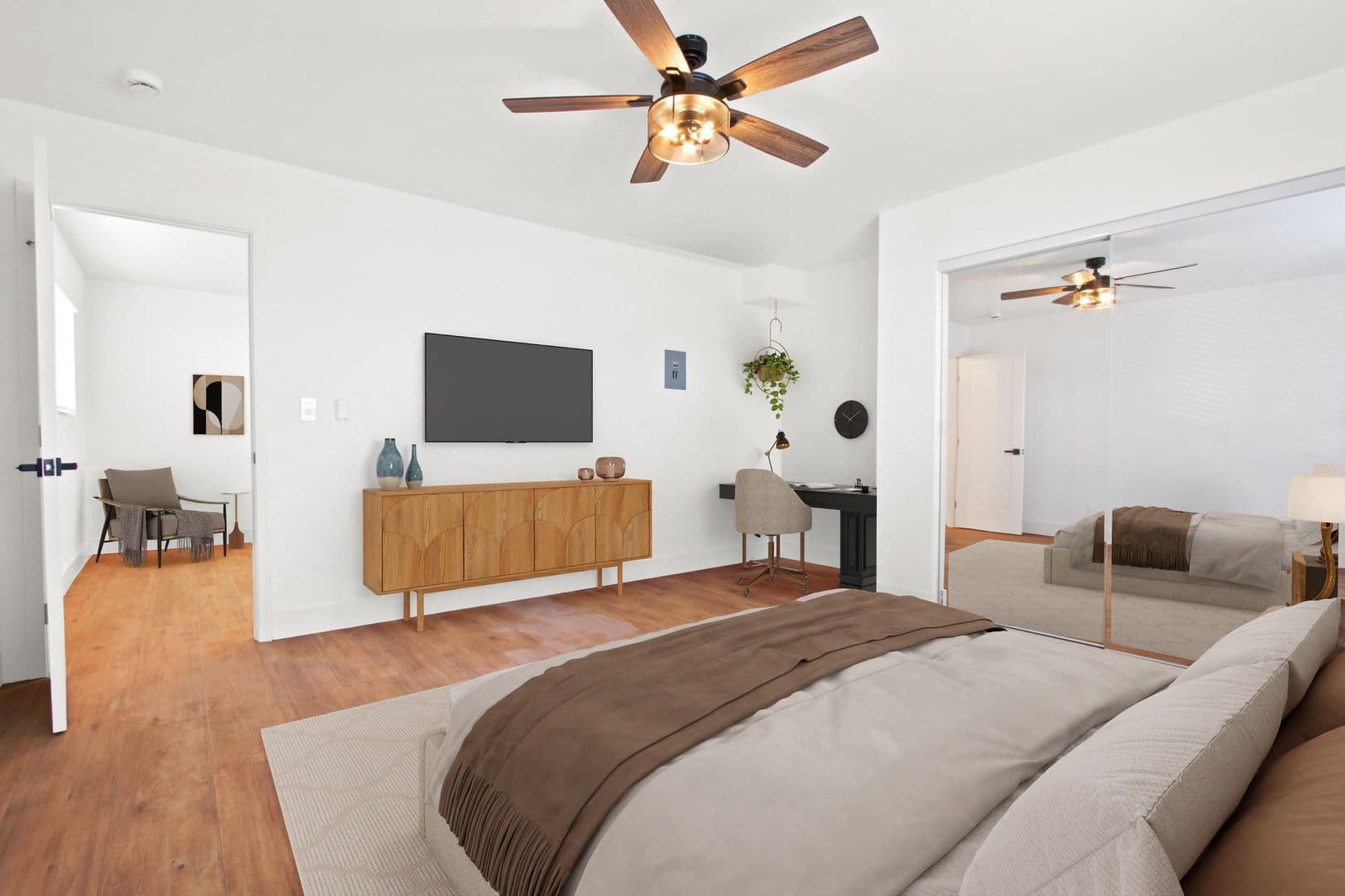 Hawthorne Apartment: 14112 Yukon Ave