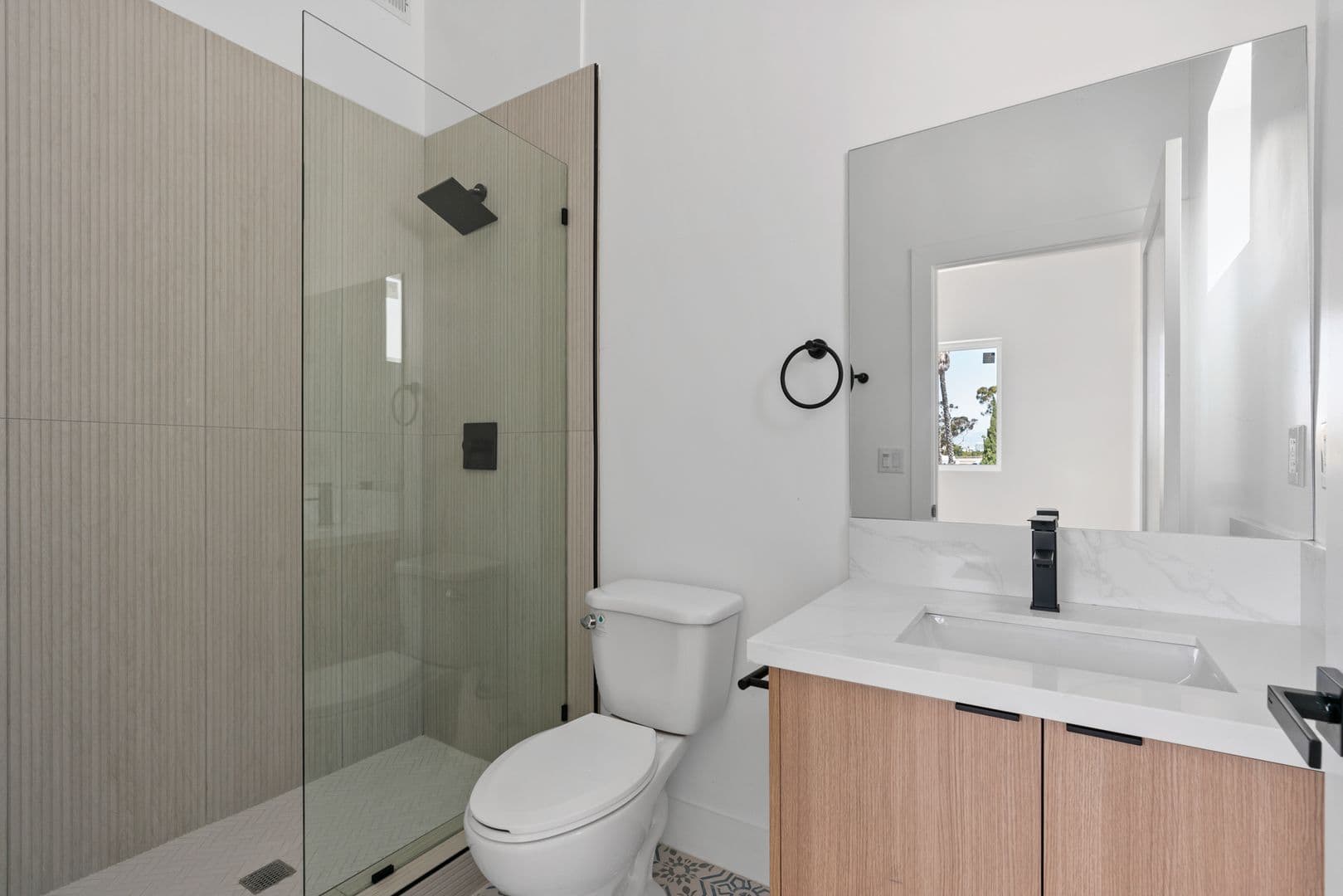 Los Angeles Townhome: 2637 S Garth Ave