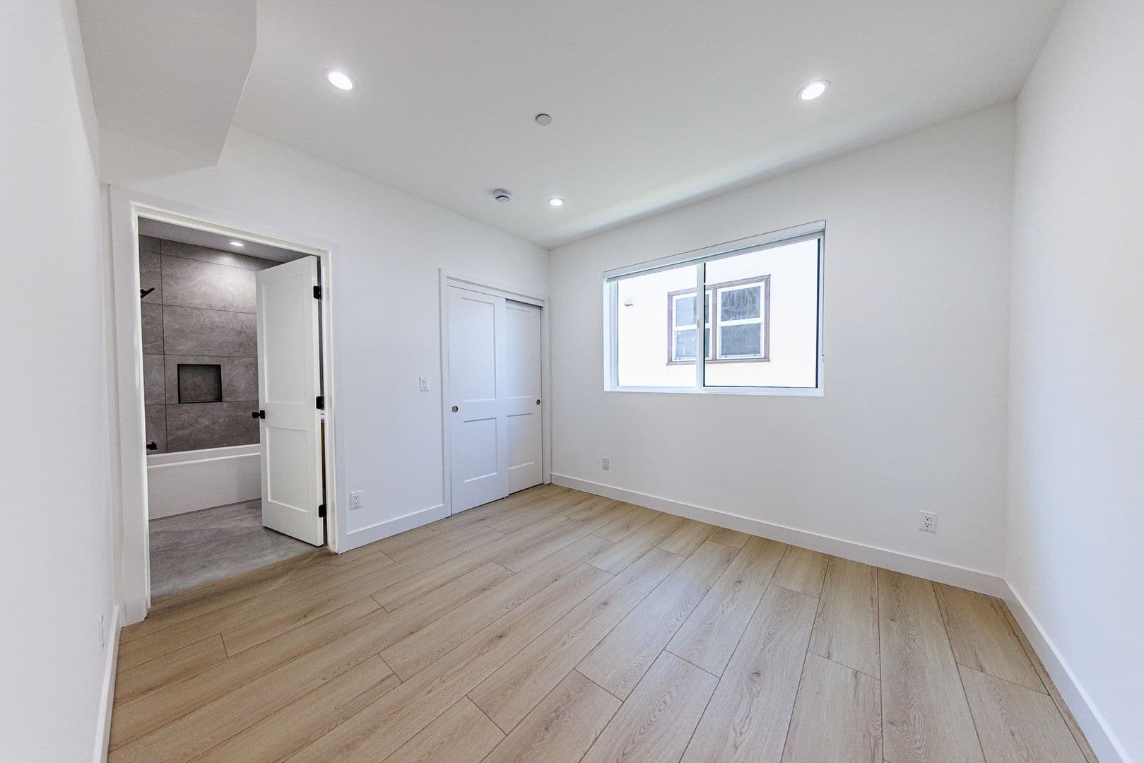 Los Angeles Apartment: 1021 S. Citrus Ave.