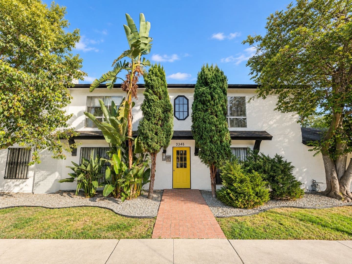 Los Angeles Apartment: 3346 S Canfield Ave