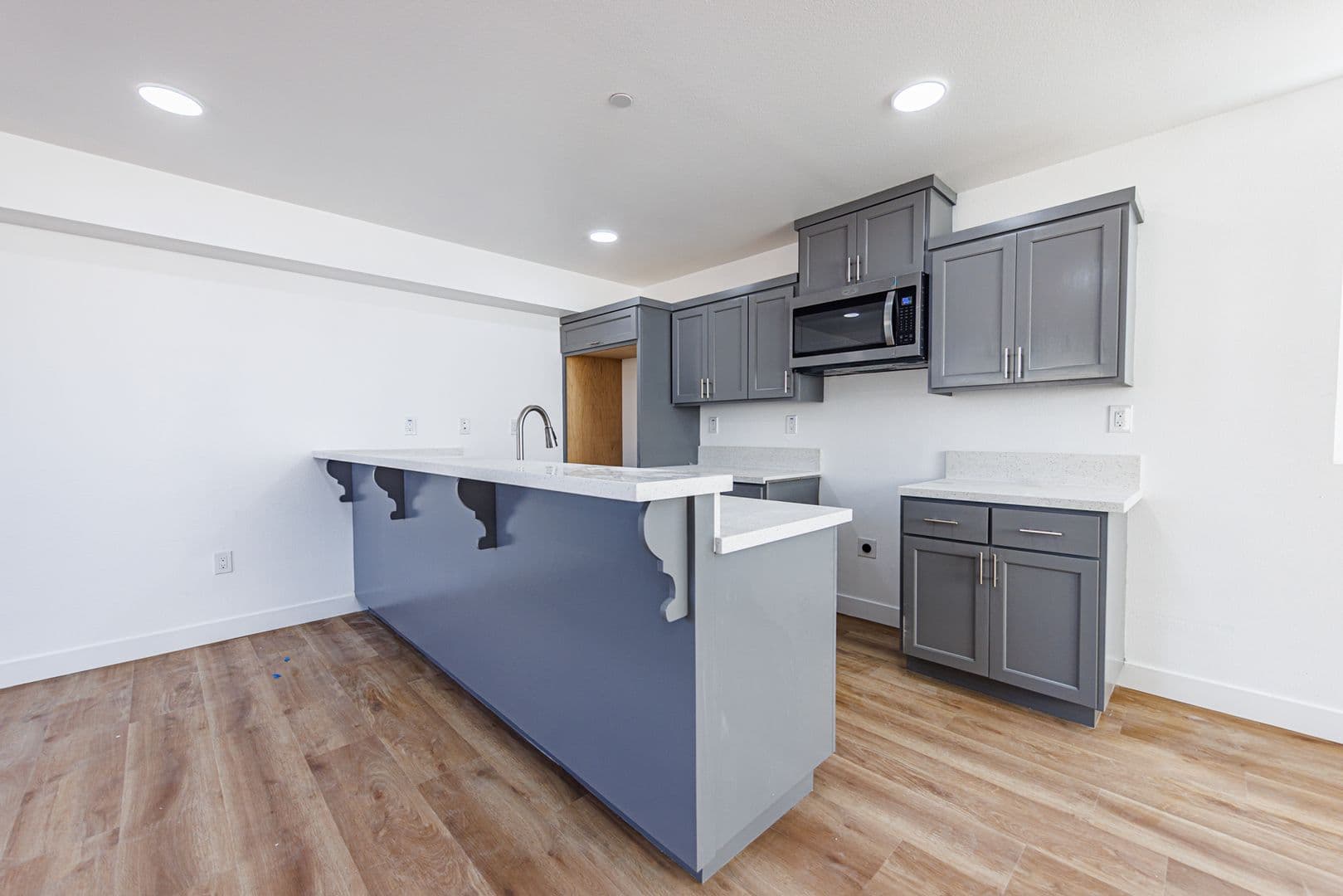 Los Angeles Townhome: 5327 Geer St