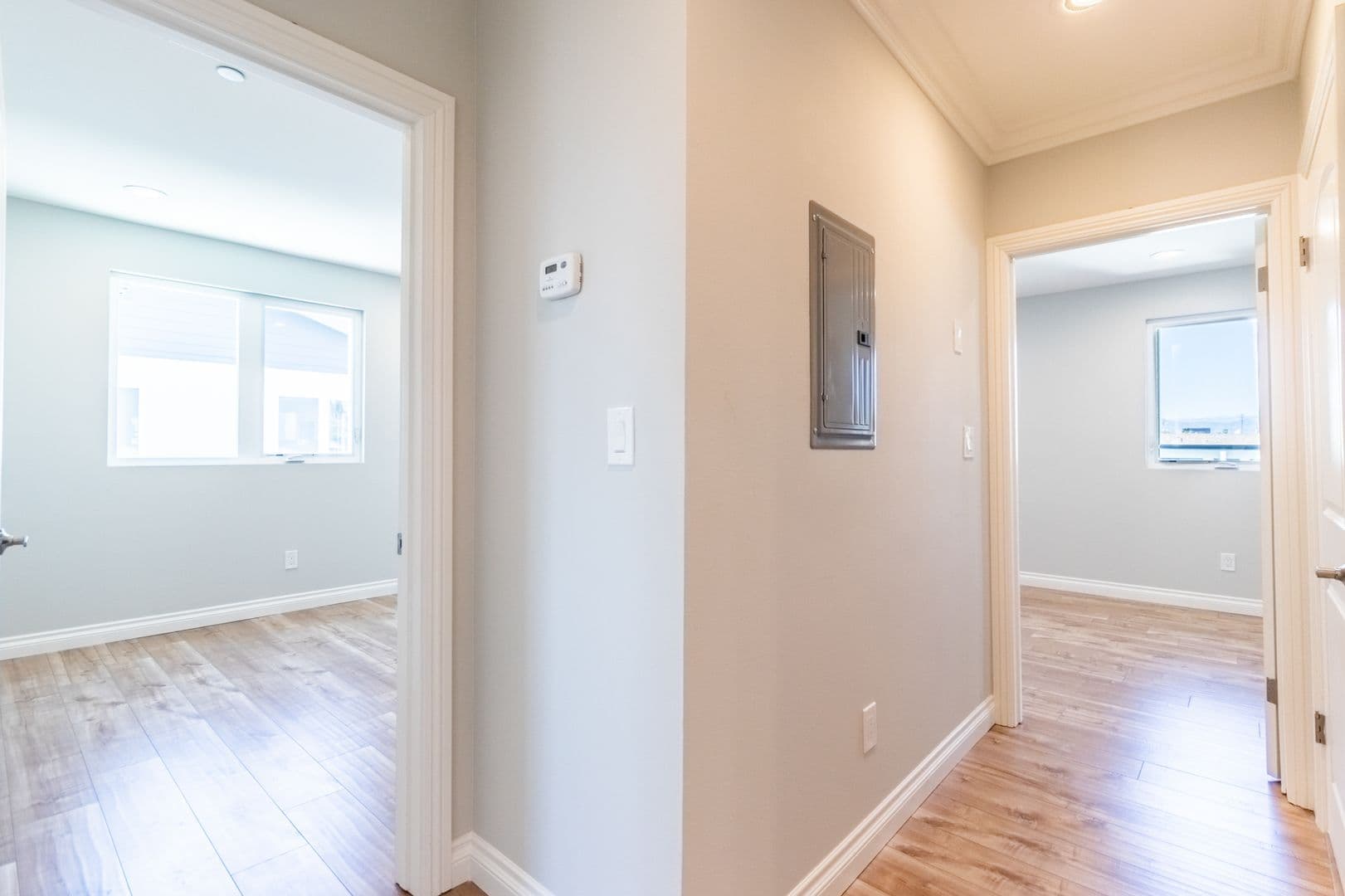 Los Angeles Apartment: 1737 S Longwood Ave