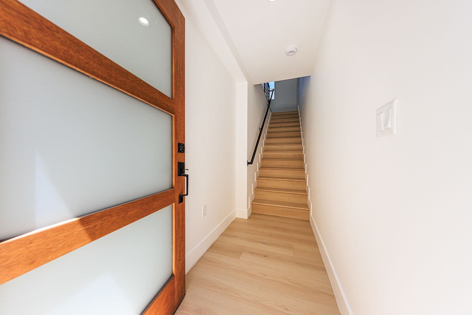 Los Angeles Apartment: 1259 S. Longwood Ave