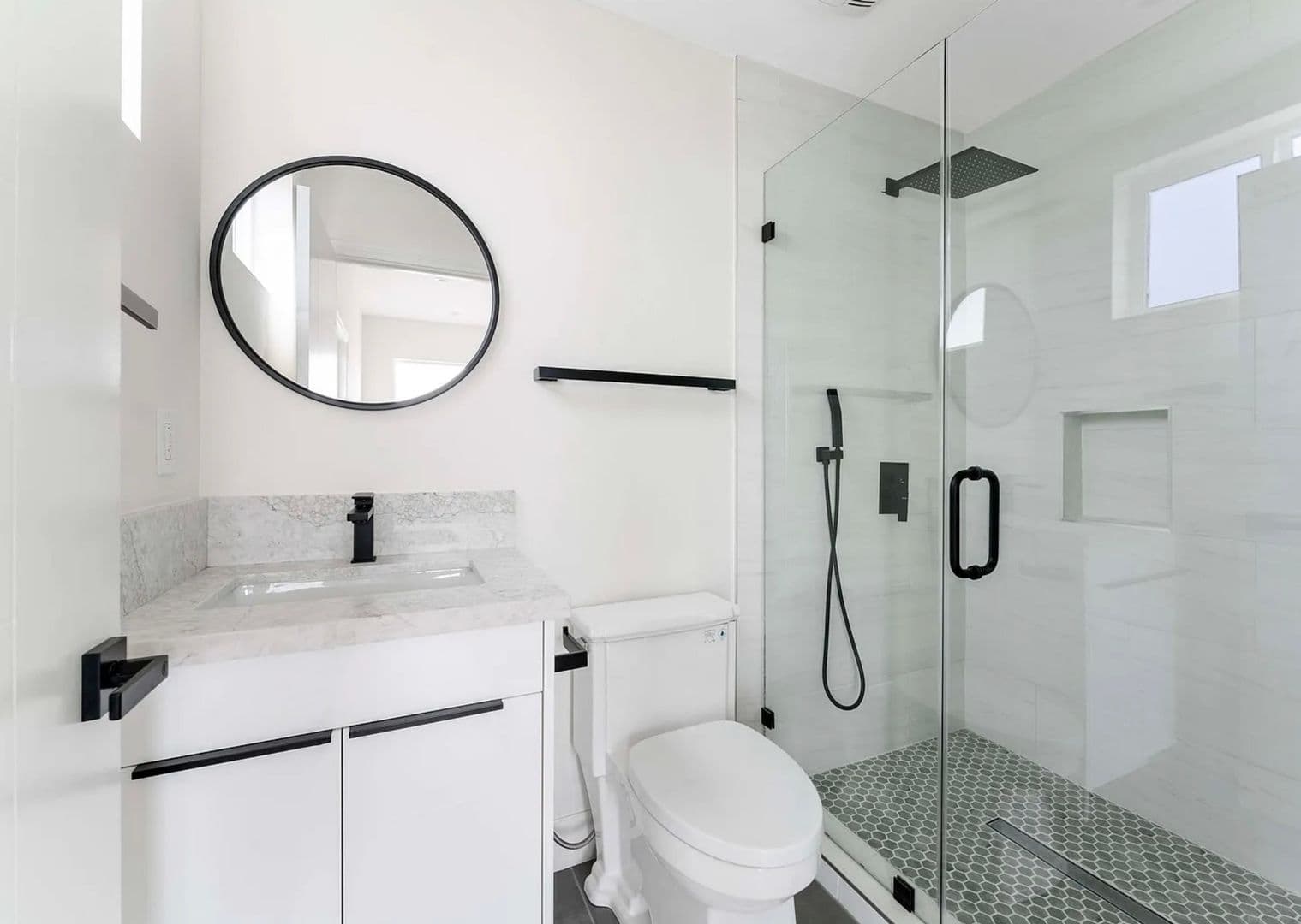 Los Angeles Townhome: 4559 W 18th St