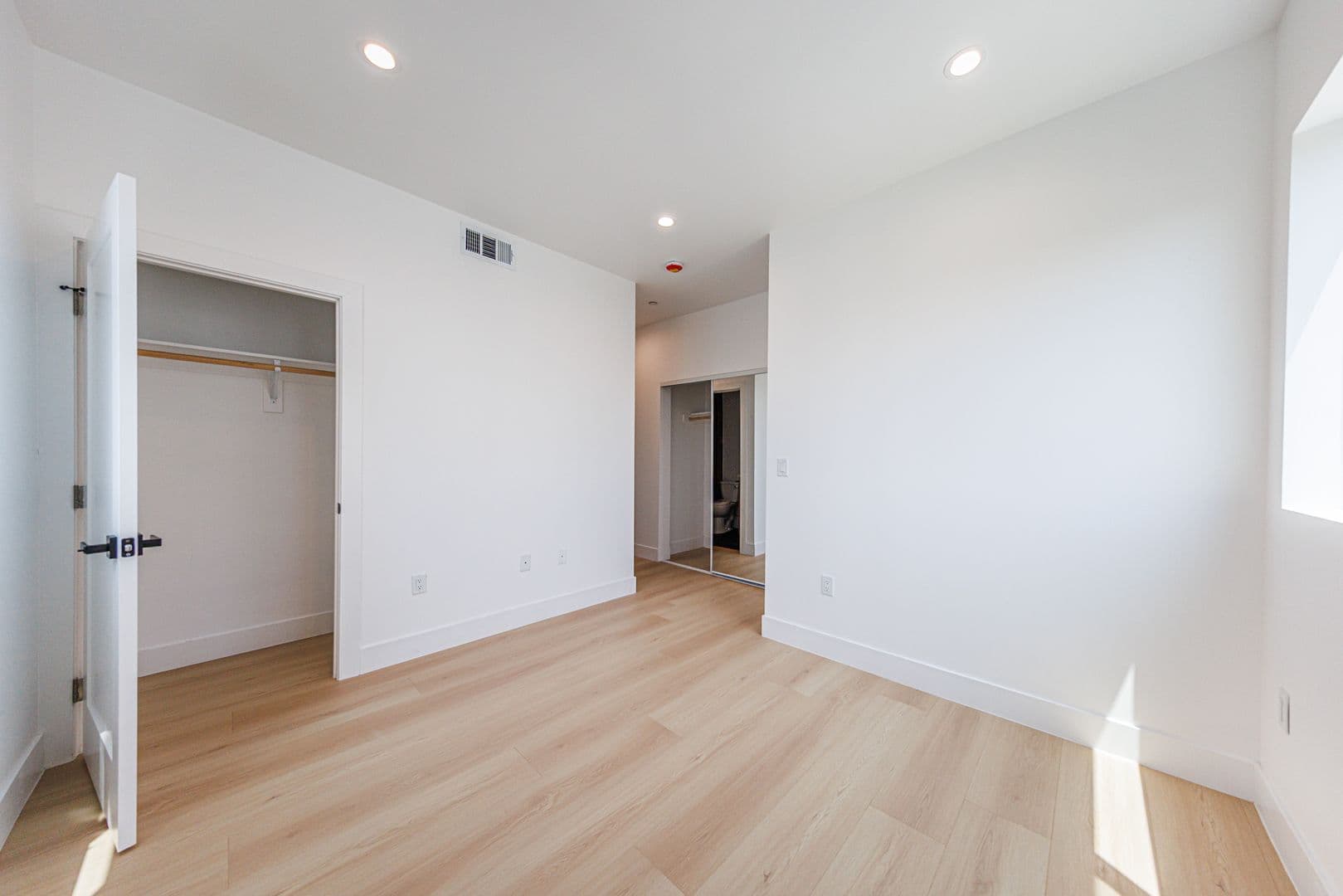 Los Angeles Apartment: 1065 S. Corning St