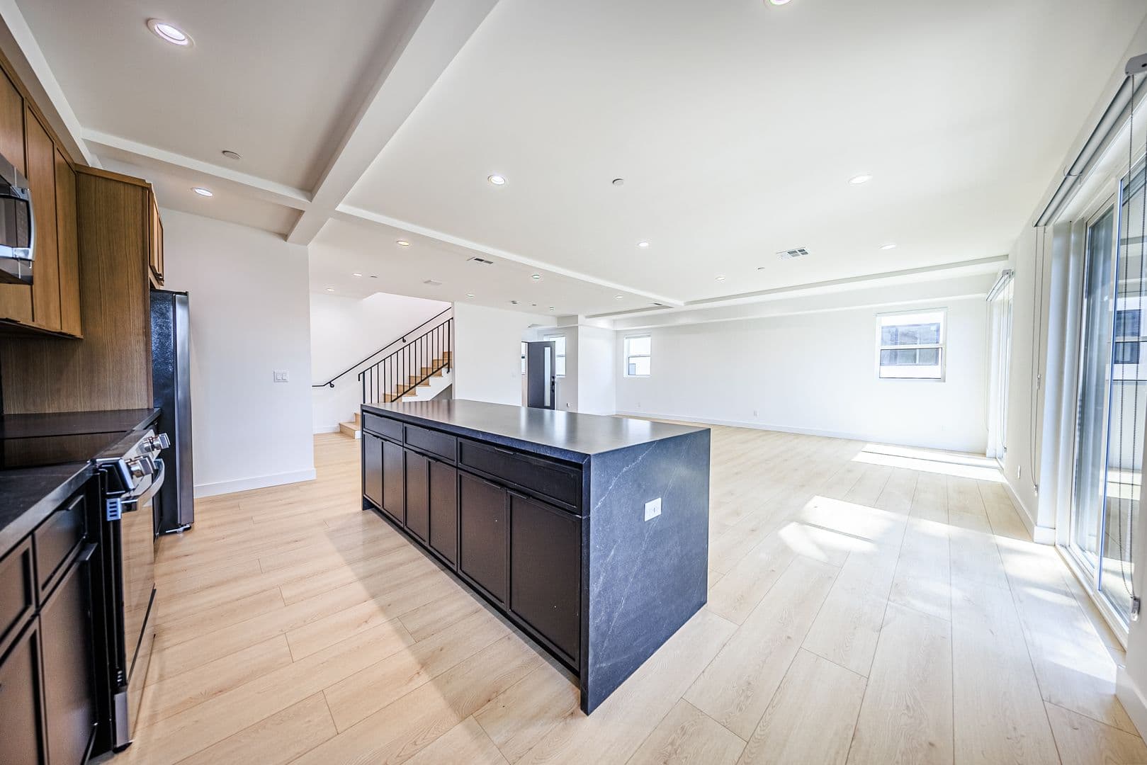 Los Angeles Apartment: 1021 S. Citrus Ave.