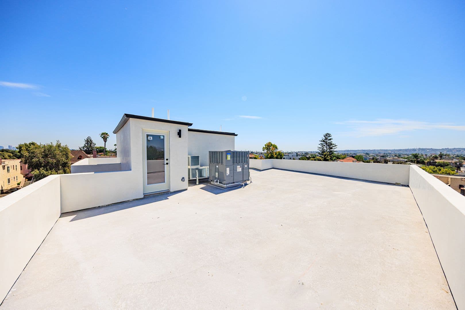 Los Angeles Apartment: 1259 S. Longwood Ave
