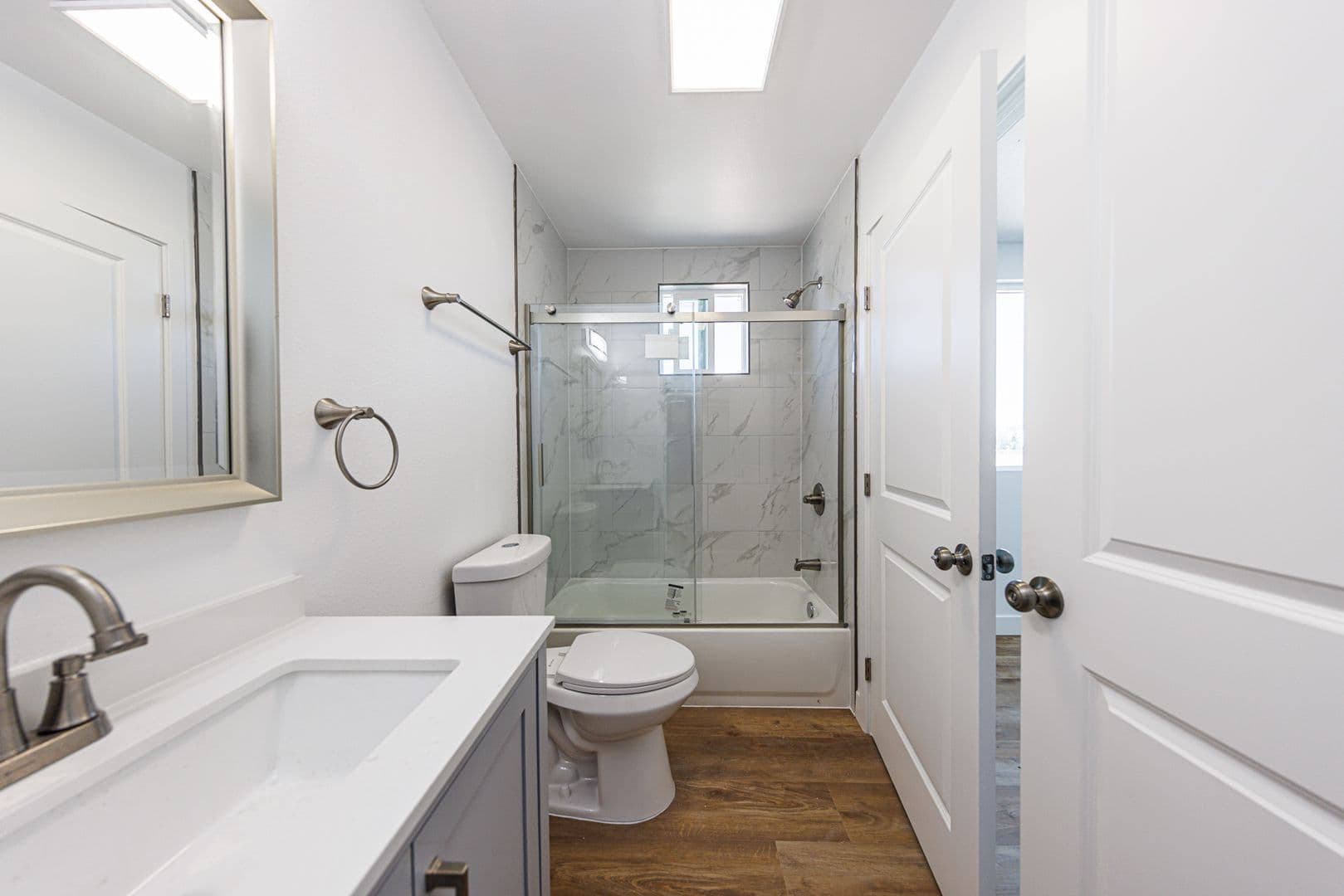 Los Angeles Townhome: 5327 Geer St