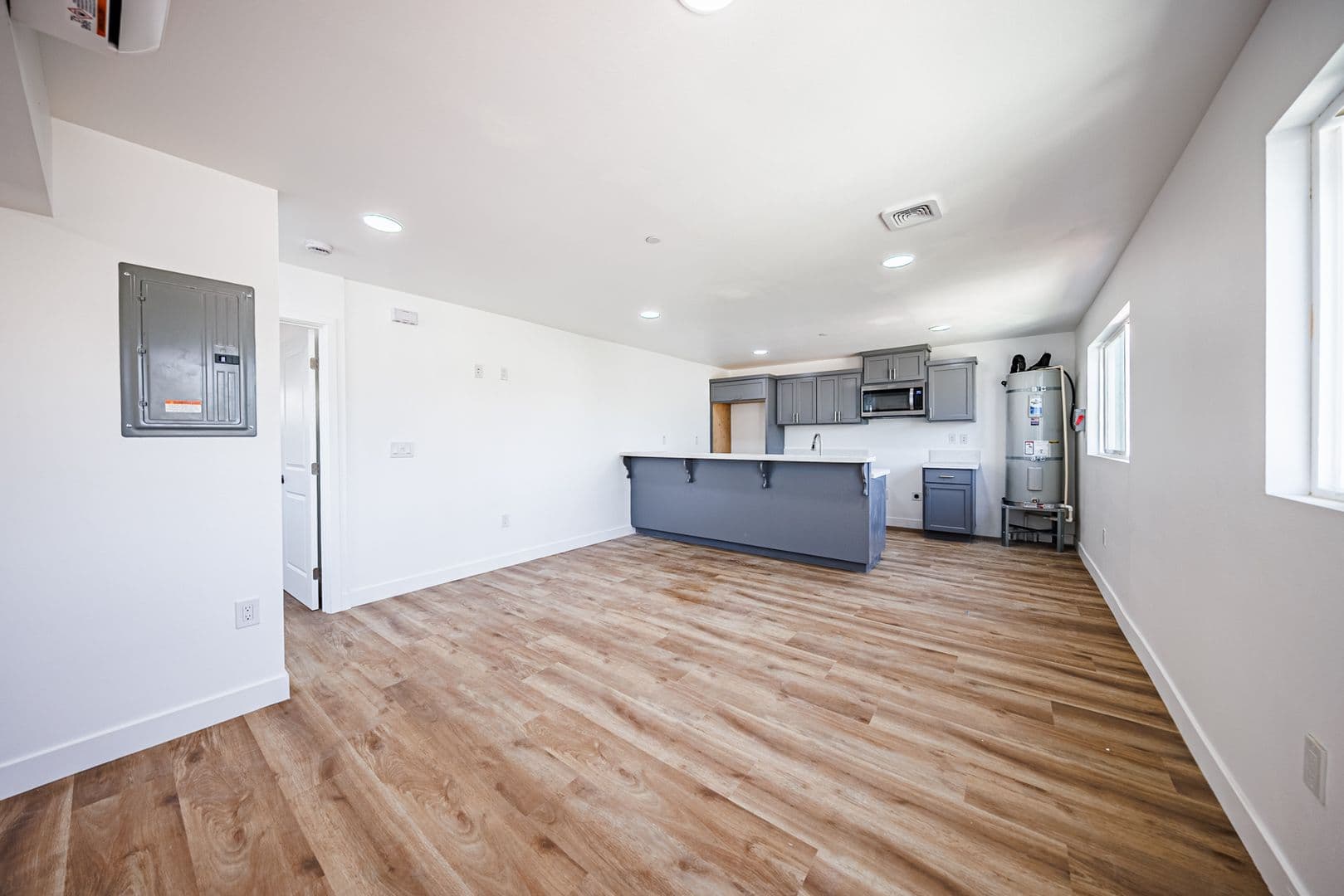 Los Angeles Townhome: 5327 Geer St