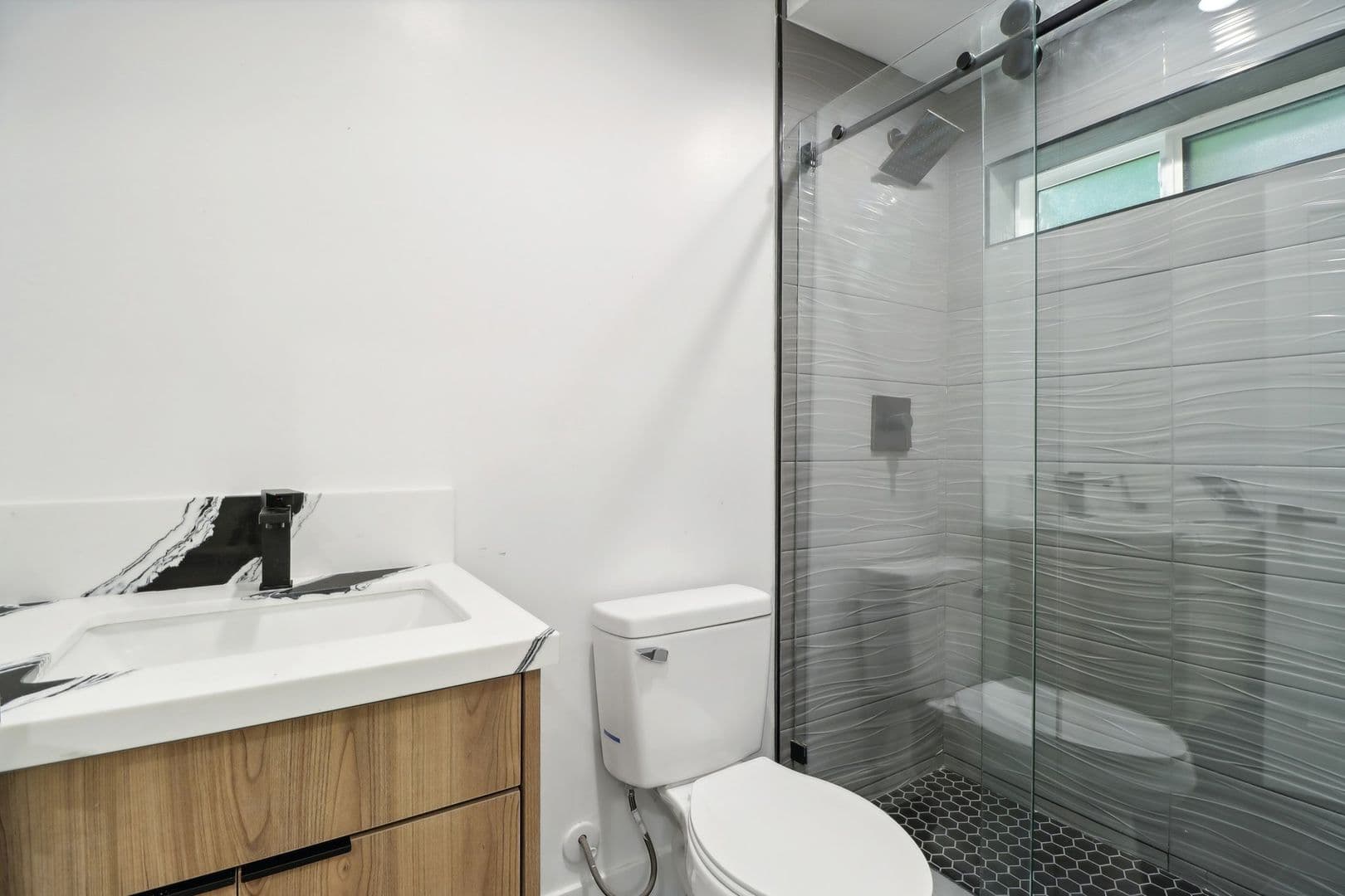Los Angeles Apartment: 4512 St. Elmo Dr