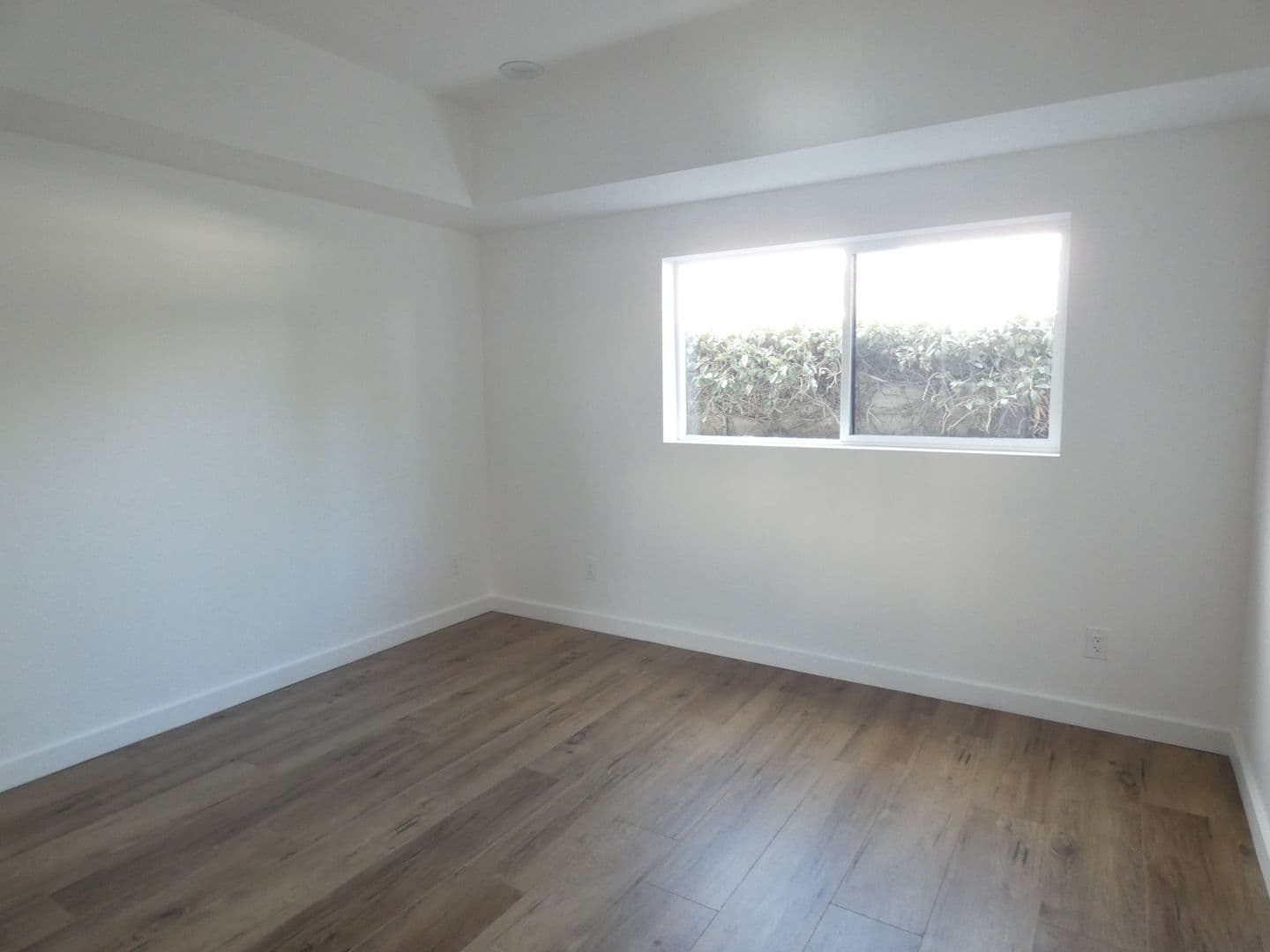 North Hollywood Apartment: 6034 Craner Ave