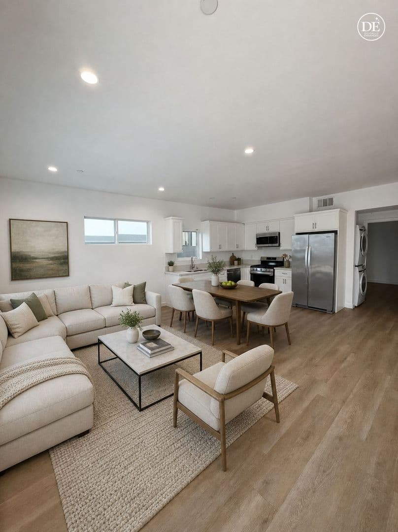 Los Angeles Apartment: 1876 W 20th St