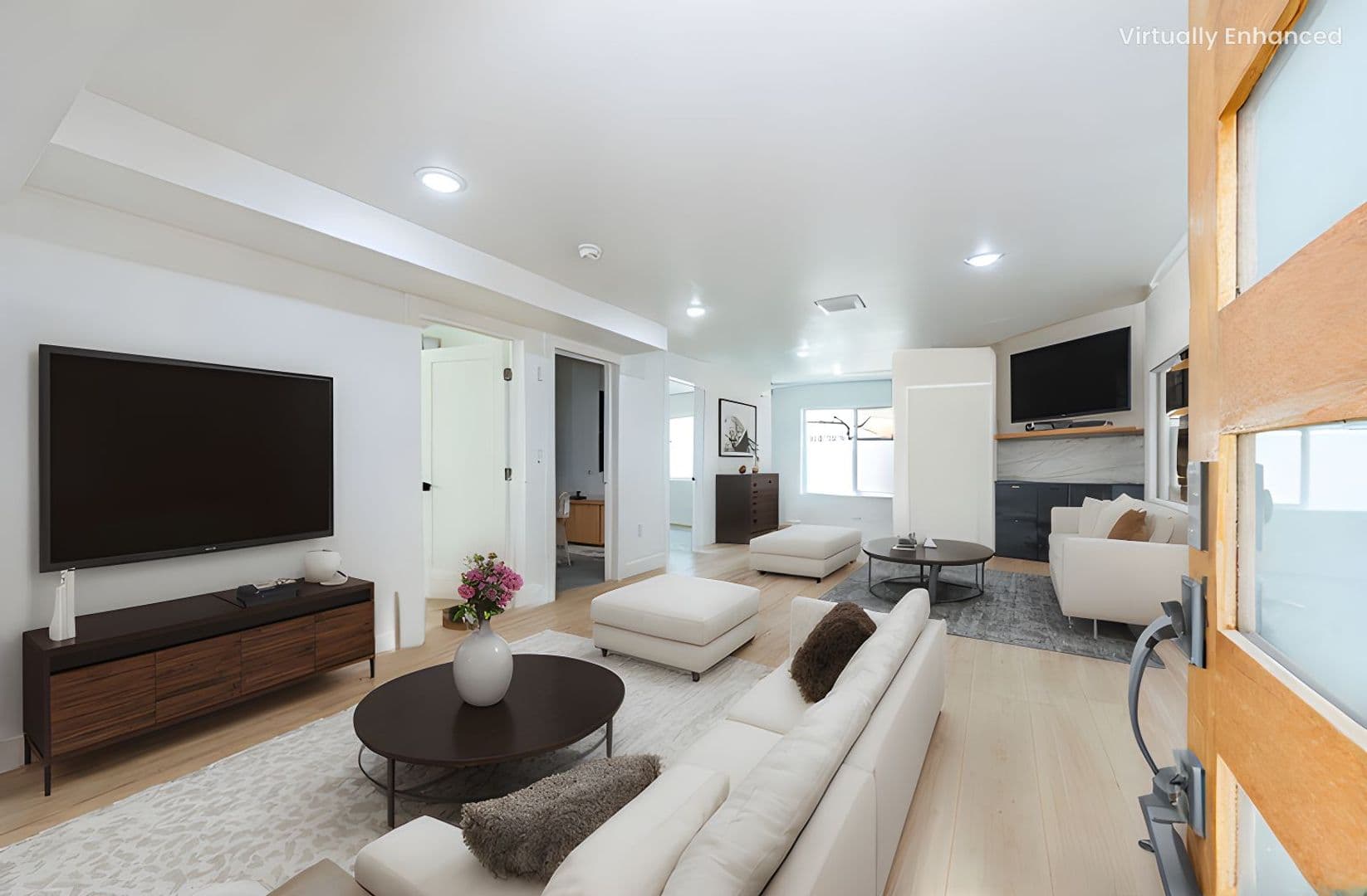 Los Angeles Apartment: 1557 S Ogden Dr