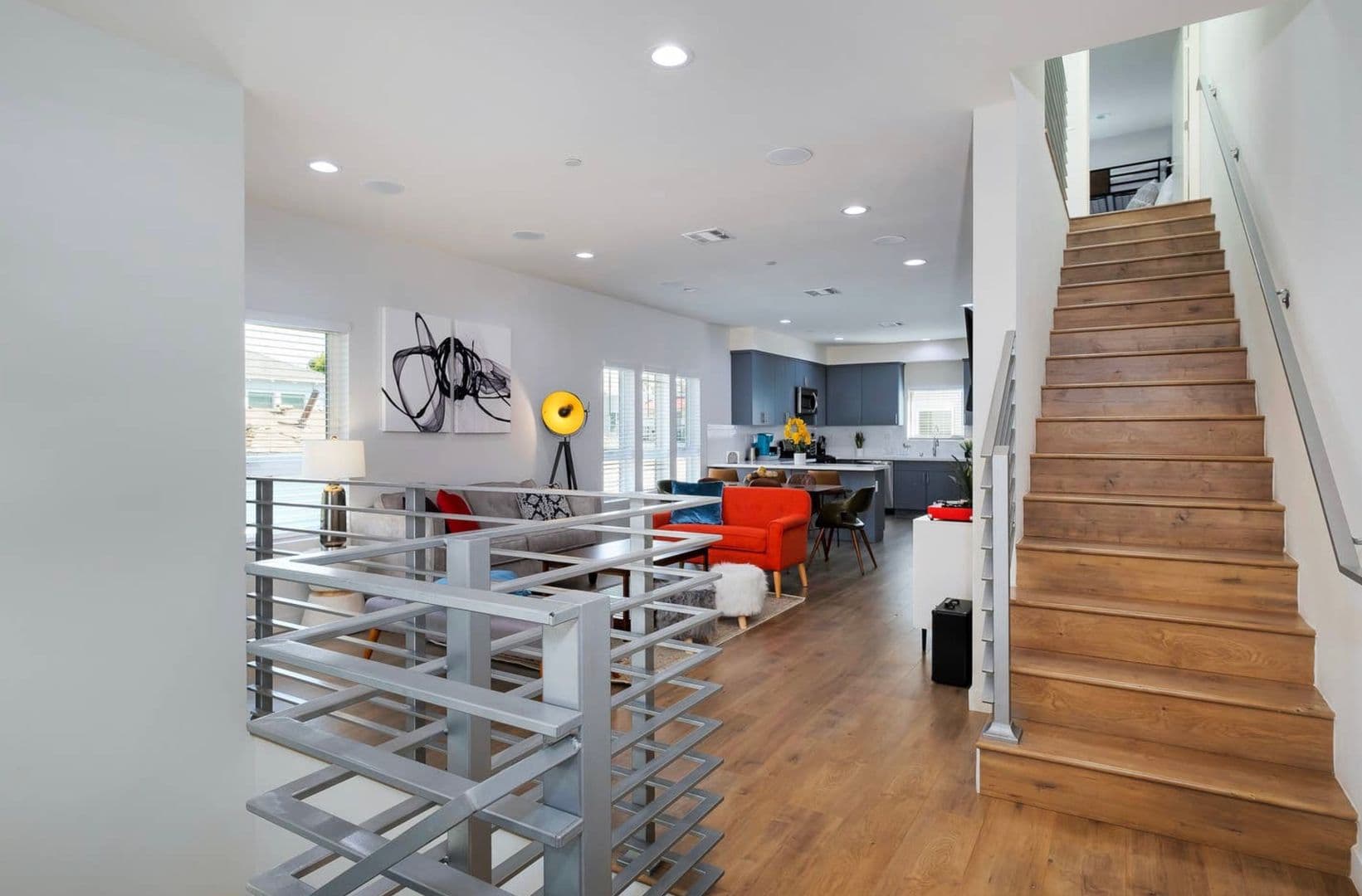 Hollywood Apartment: 6650 Leland Way