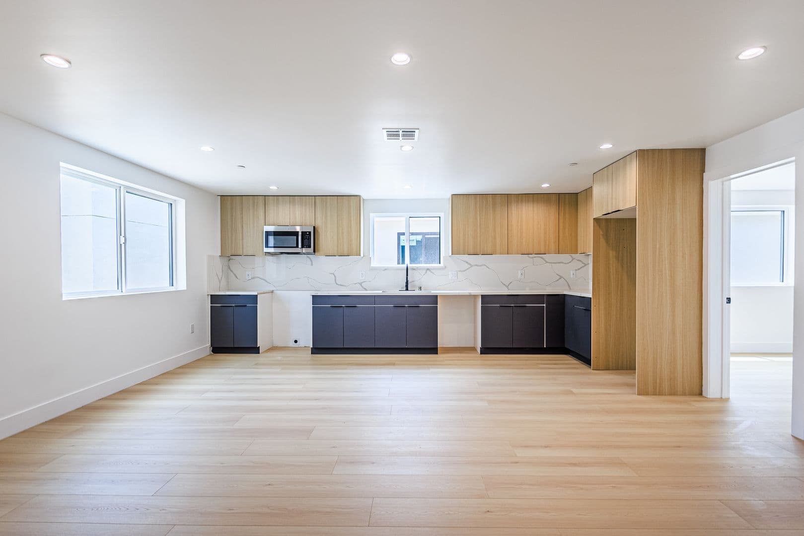 Los Angeles Apartment: 1015 S. Citrus Ave