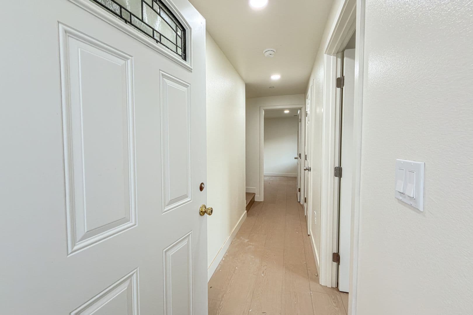 Los Angeles Apartment: 2118 E 92nd St