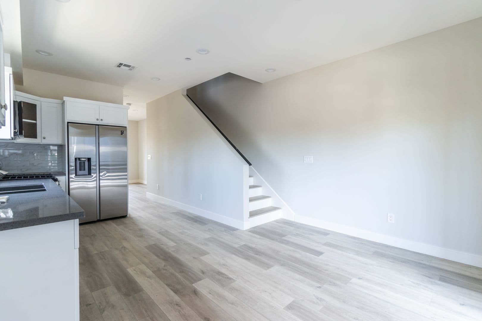 North Hollywood Townhome: 5132 Riverton Ave