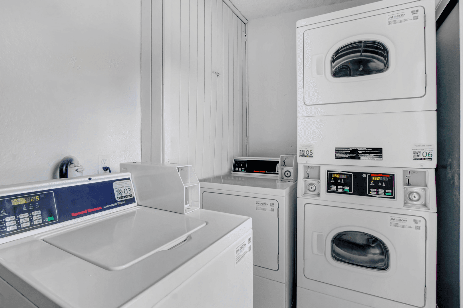 Burbank Apartment: 1300 W Olive Ave