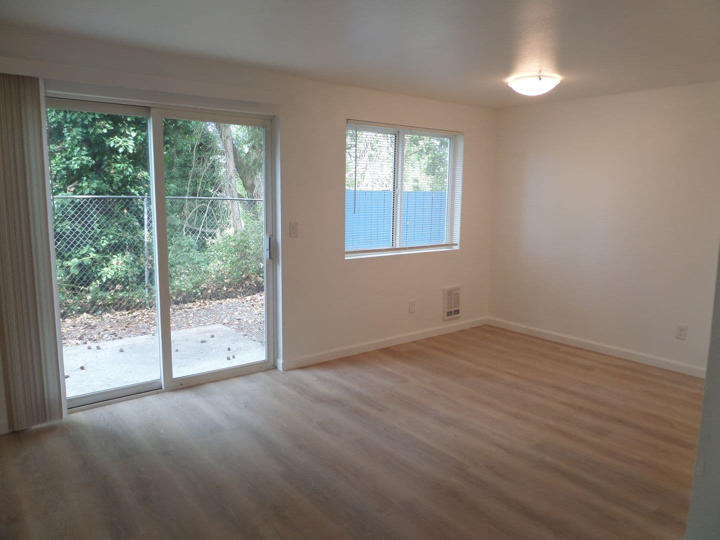 Lakewood Apartment: 4617-4623 127th St SW