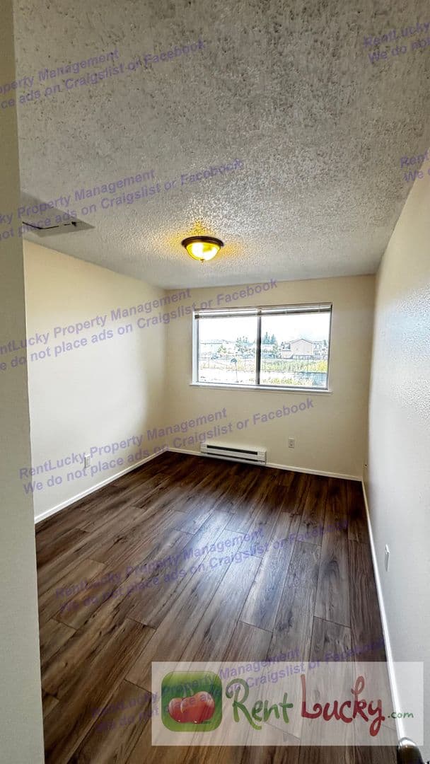 Enumclaw Apartment: 2612 Laukala Pl - Unit A