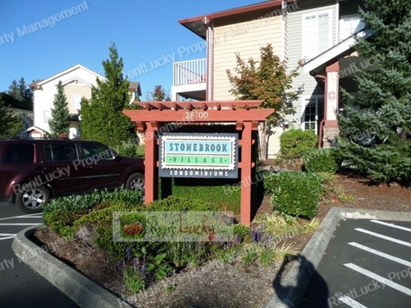 Auburn Townhome: 28700 34th Ave. S #F-1