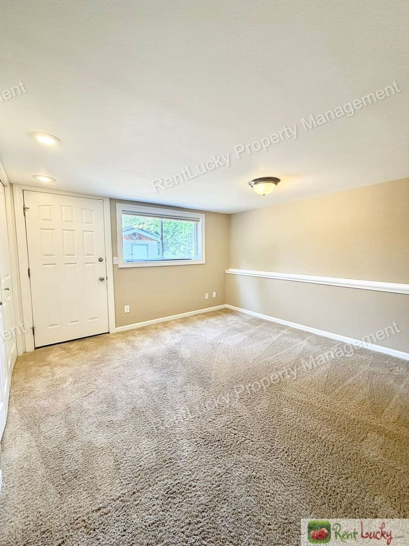 Bellevue House: 1211 147th Ave SE
