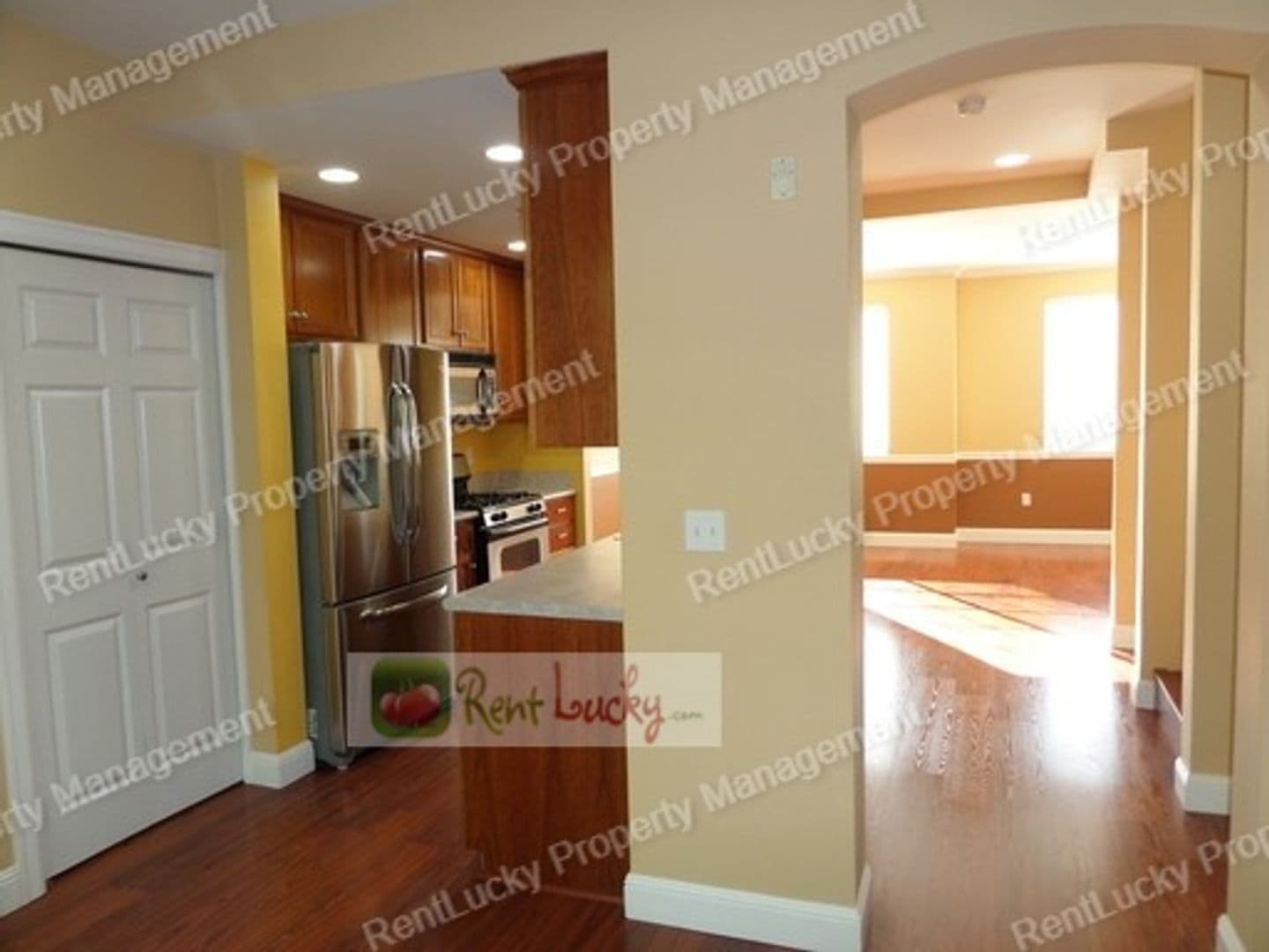 Auburn Townhome: 28700 34th Ave. S #F-1