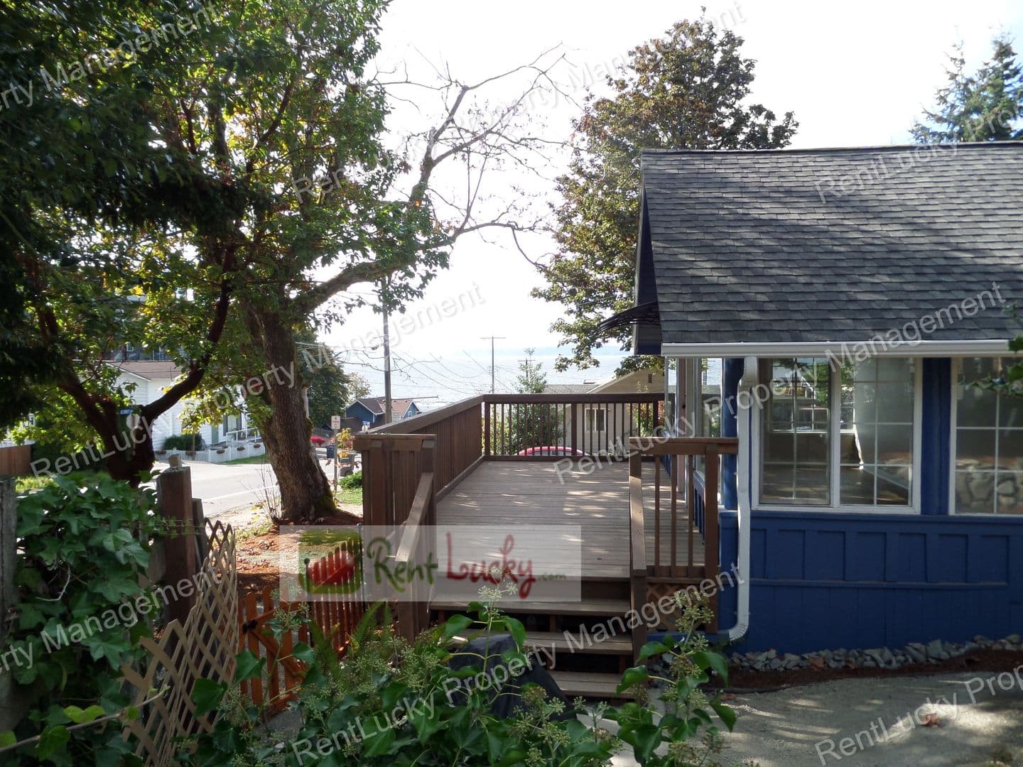 Des Moines House: 916 S 281st St