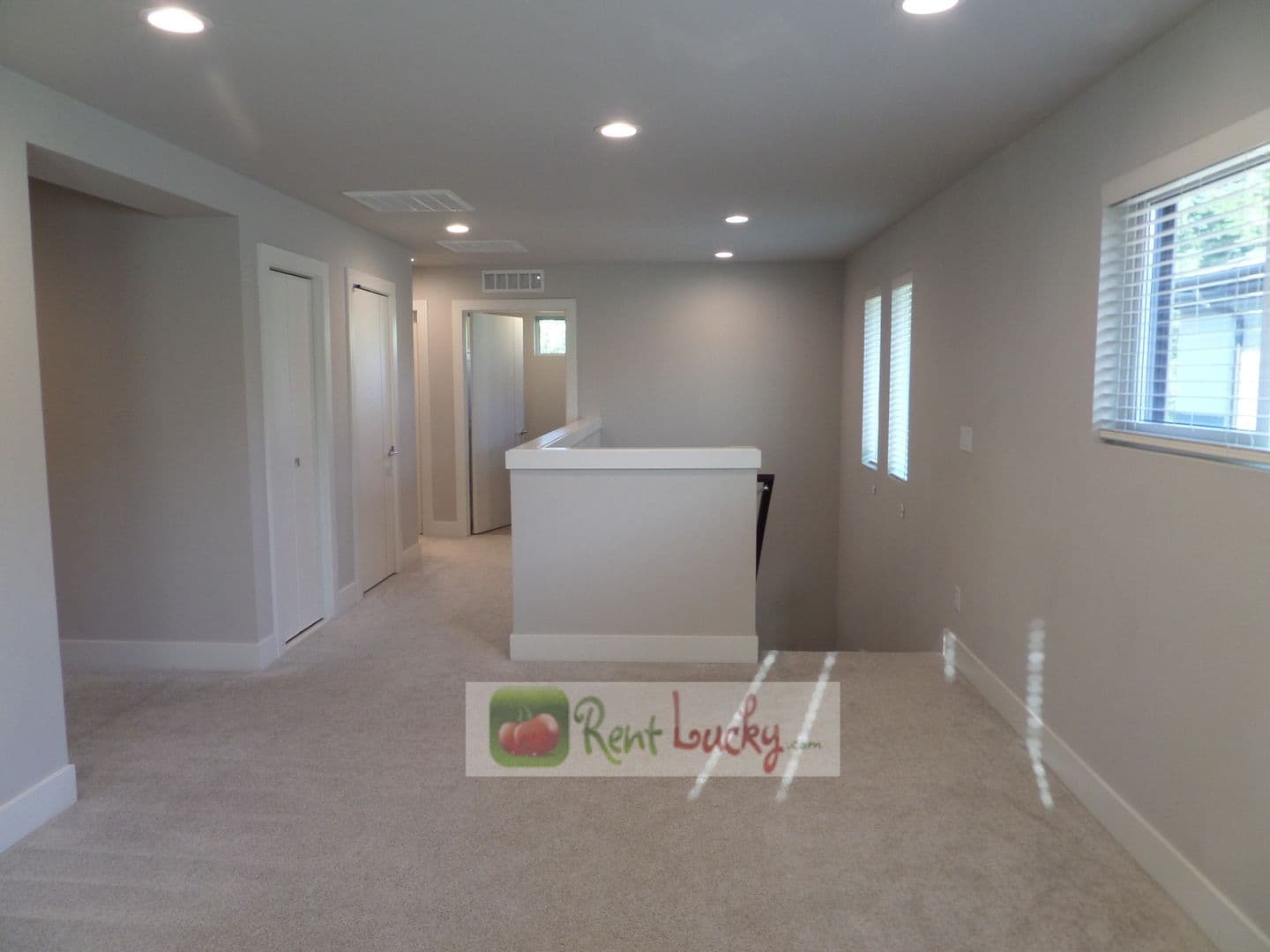 Maple Valley House: 27511 216th PL SE