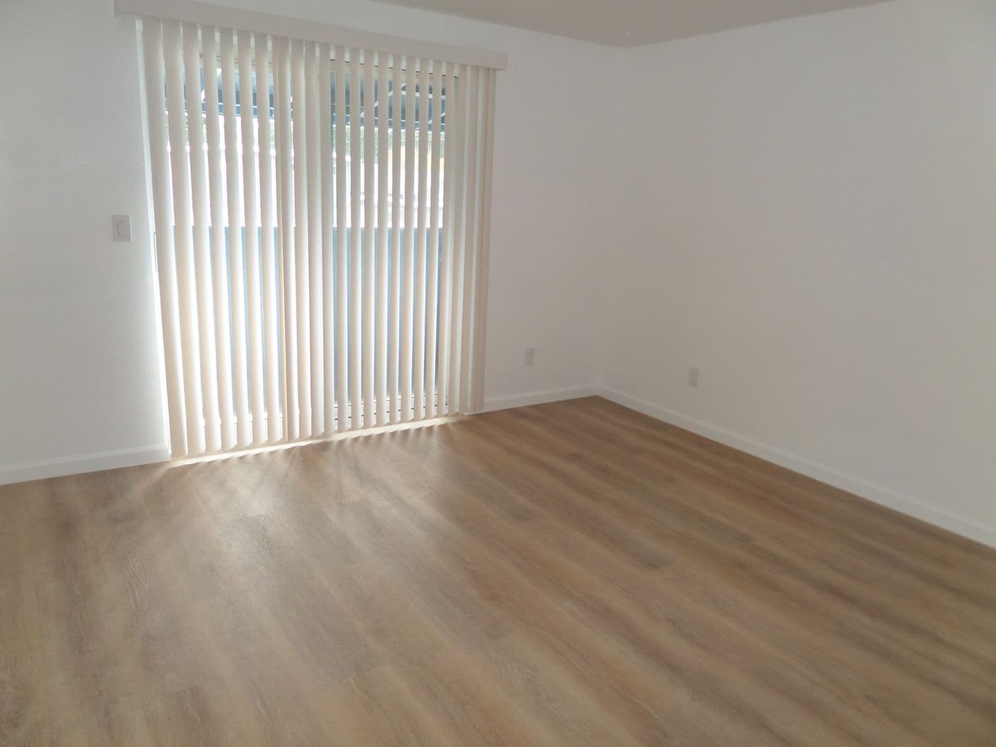 Lakewood Apartment: 4617-4623 127th St SW