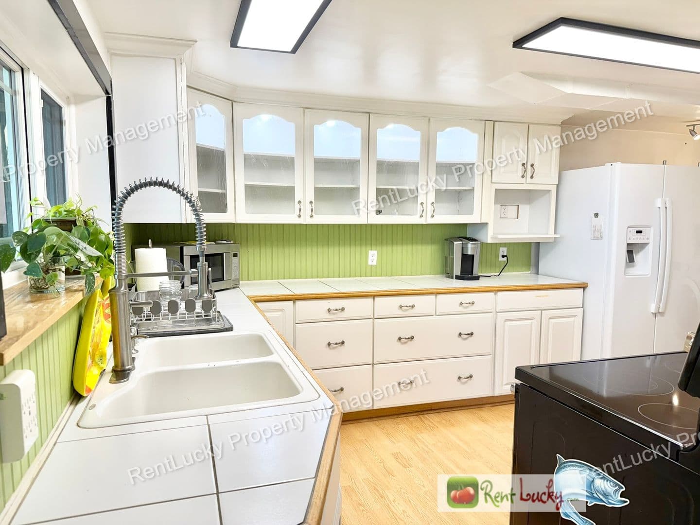Tacoma House: 1612 Markham Avenue Northeast