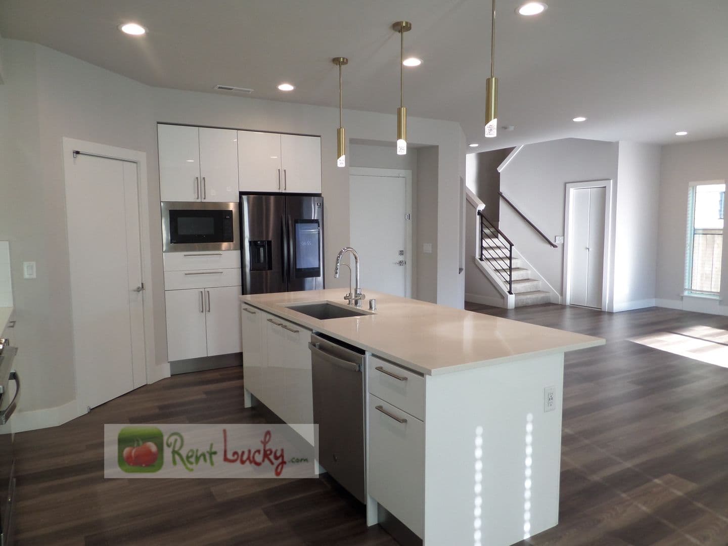 Maple Valley House: 27511 216th PL SE