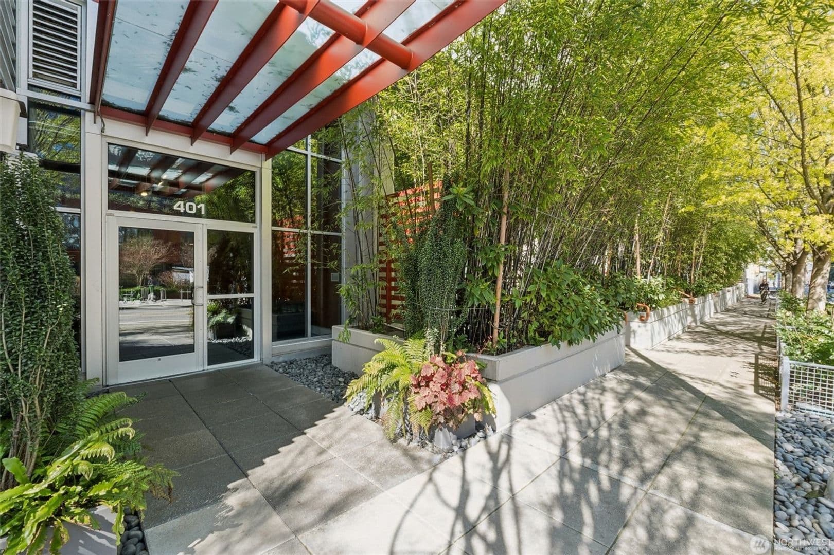 Seattle Condo: 401 9th Ave N #217