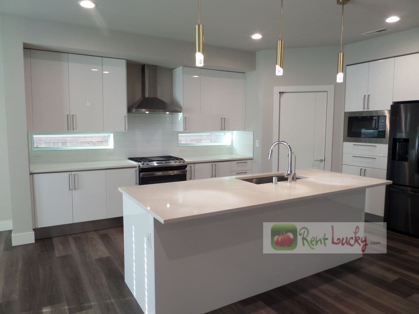 Maple Valley House: 27511 216th PL SE