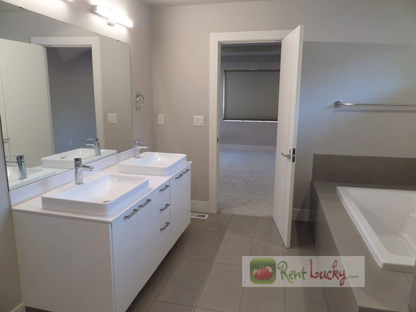Maple Valley House: 27511 216th PL SE