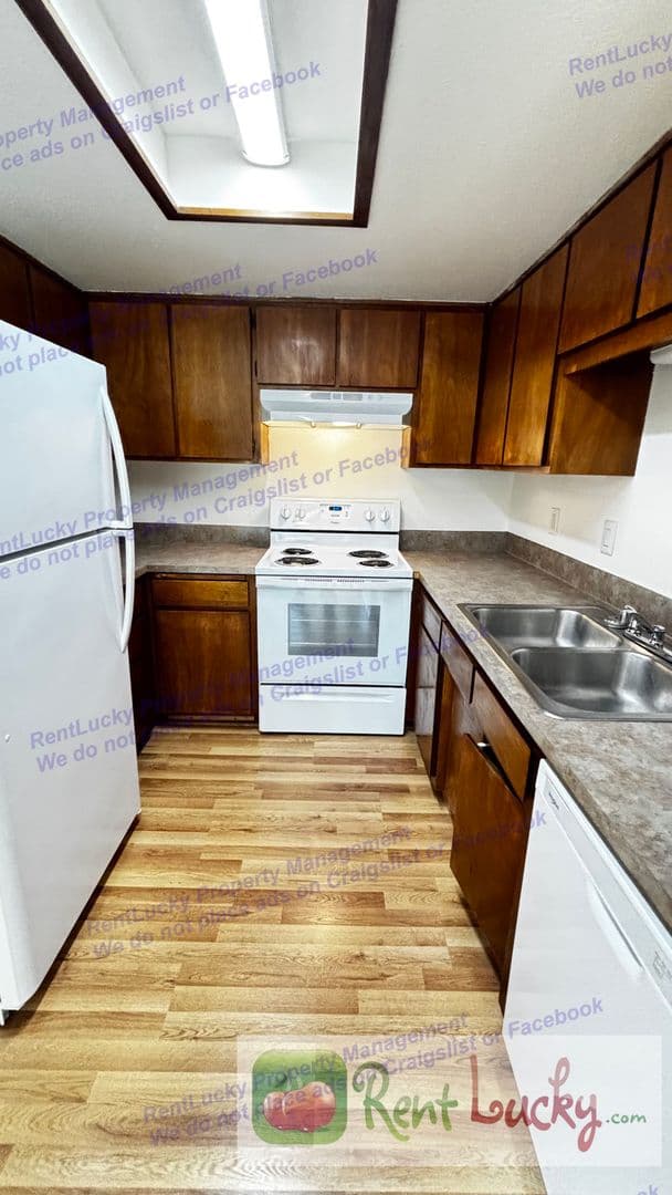 Pacific Apartment: 217 Ellingson Dr.