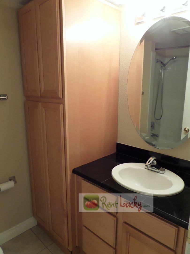 Seattle Condo: 300 10th Ave