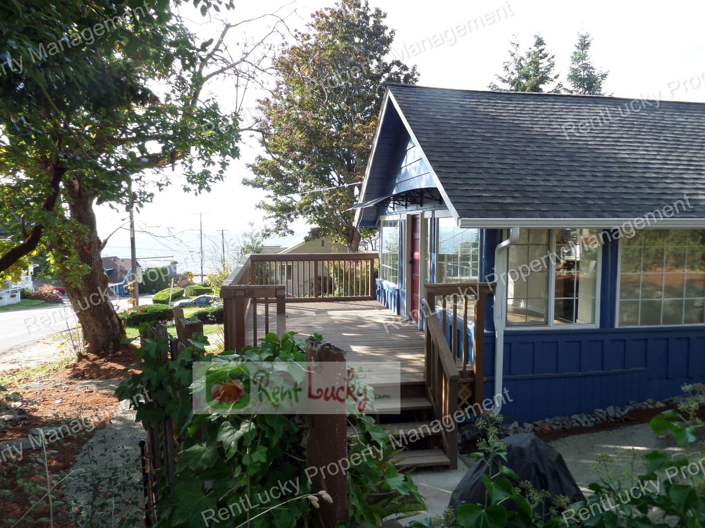 Des Moines House: 916 S 281st St