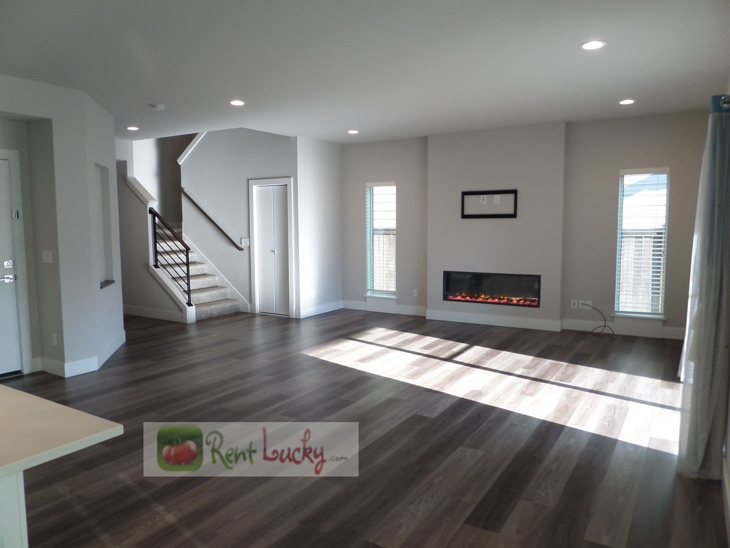 Maple Valley House: 27511 216th PL SE